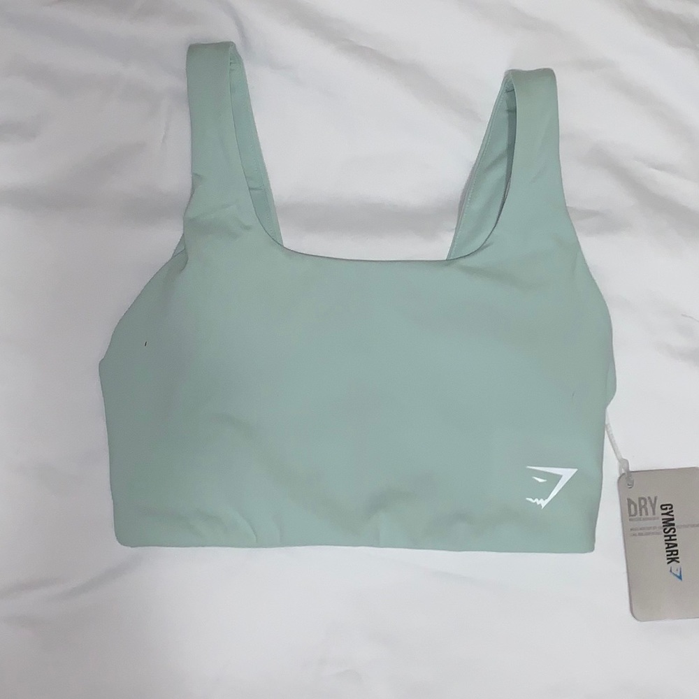 Small never worn gymshark sport bra